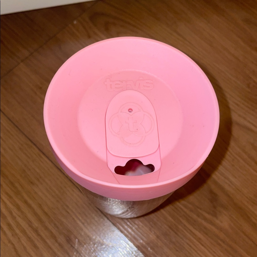 Hello Kitty Tumblr - Picture 2 of 3